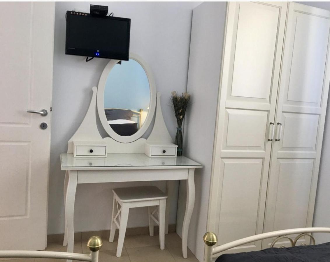 Mer Bleu Apartments Амбелас Экстерьер фото