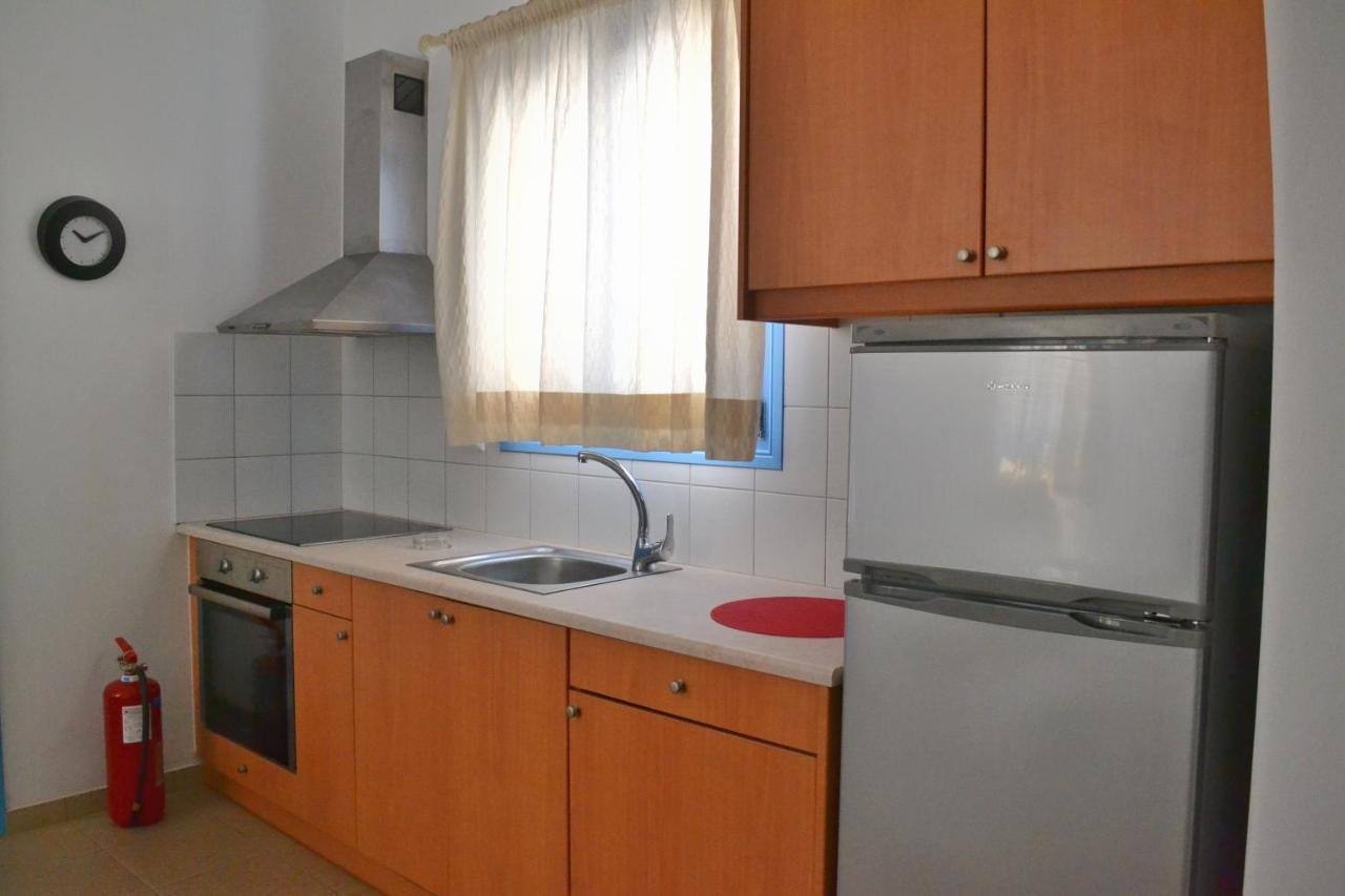 Mer Bleu Apartments Амбелас Экстерьер фото